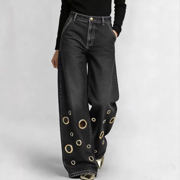 Women's High-Waisted Loose-Fit Denim Jeans With Metal Eyelets