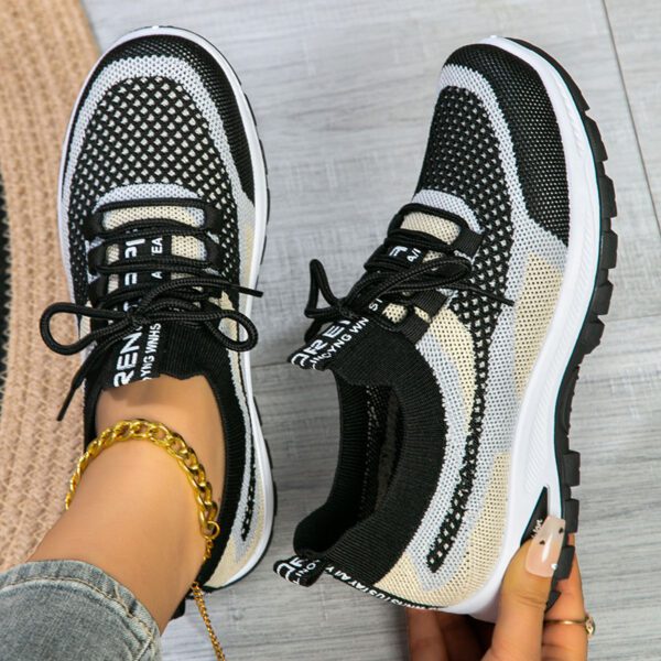 Women's Casual And Versatile Sporty Flyknit Low-Cut Mesh Shoes