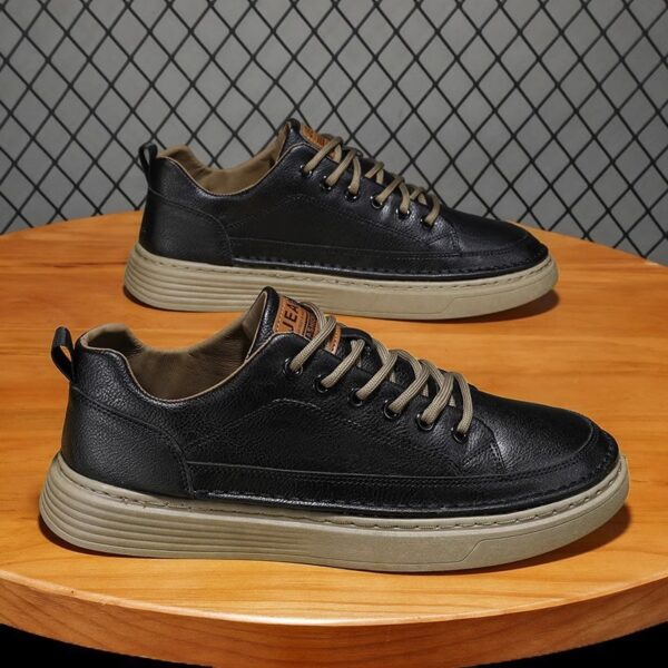Men's PU Leather Low Top Fashionable Sneaker Shoe